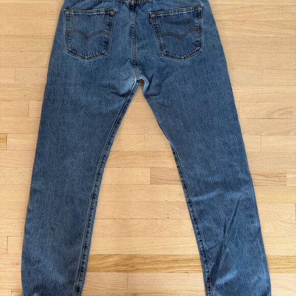 Levi’s 501 Jeans Button fly light wash denim straight leg size 38x36 - Picture 3 of 5
